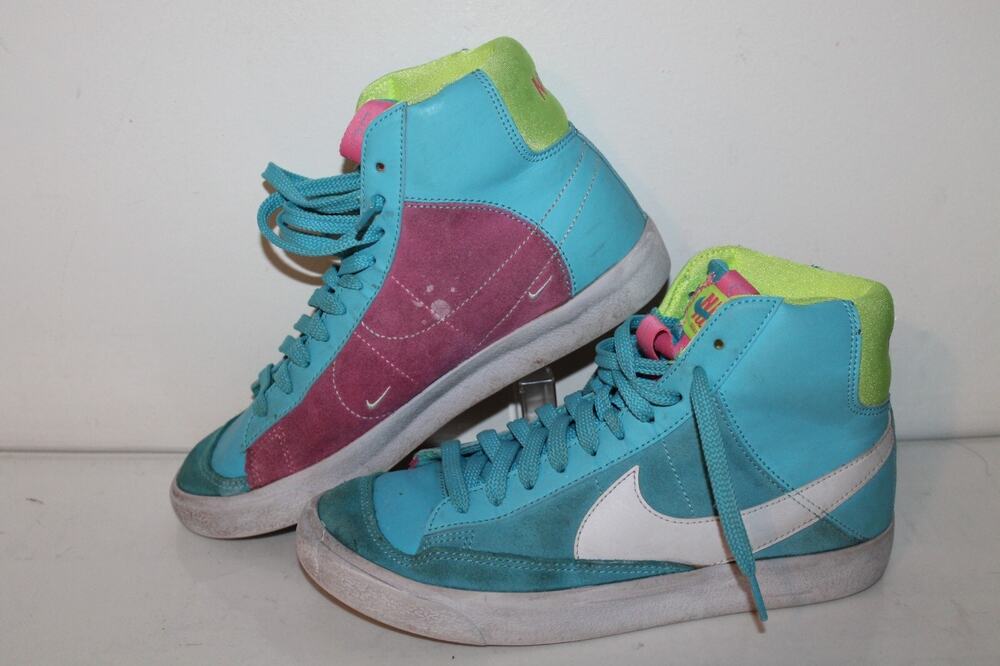 Nike SB Blazer Mid '77 Casual Sneakers, Baltic Blue,DQ6084-400, Mens Size 6. 6Y